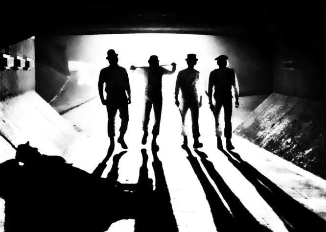 《发条橙》为什么可以成为库布里克经典的代表作?