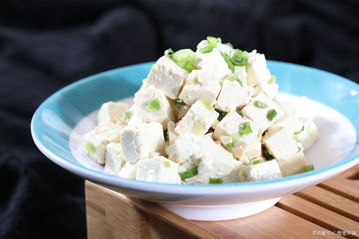 小葱拌豆腐一一( )歇后语