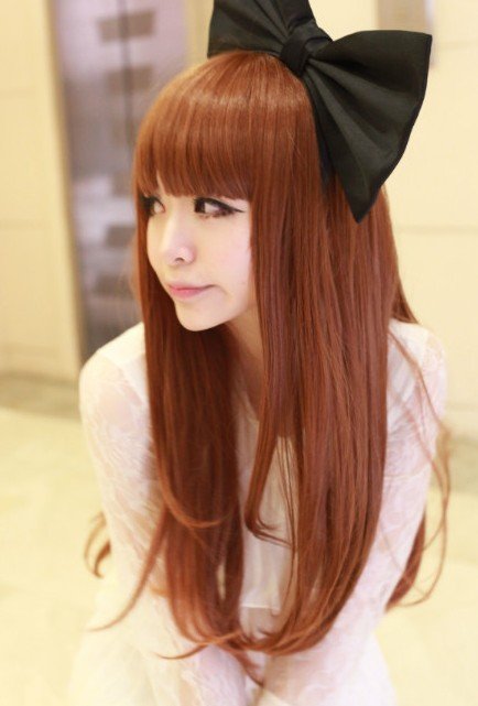 求几张美女的QQ真人秀素材图片.不要恩典。