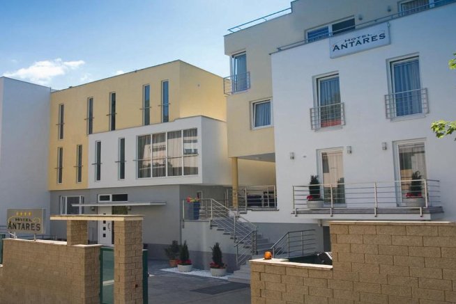 安塔芮丝是错位还是真实拍摄