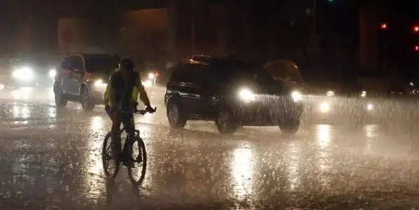 河南今明天仍有强降雨，当地该提前做好哪些措施？