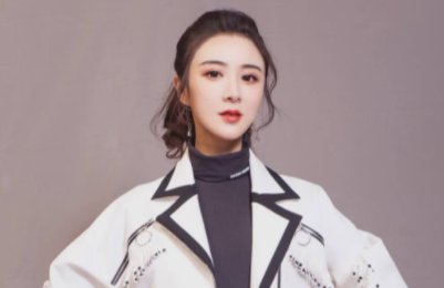 网红薇娅，摘掉假睫毛以后，颜值有什么变化吗？