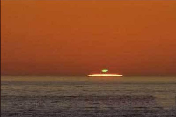 福建平潭现罕见的太阳绿闪，专家是如何解读的？