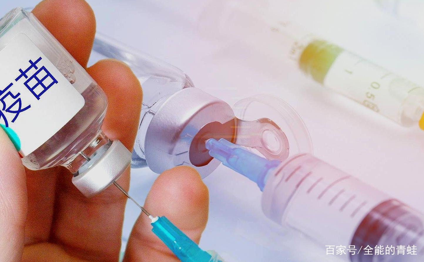 广东一护士感染阿尔法变异株,这名护士有打新冠疫苗吗?