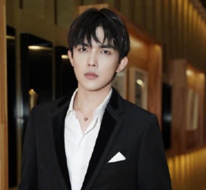 李柄熹晒和张雨绮视频截图,你看好他们之间的感情吗?