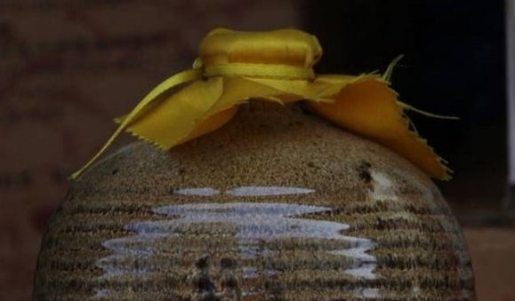 陆游《钗头凤》中的“黄藤酒”是什么酒？你怎么看？