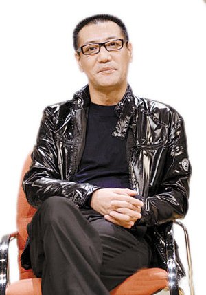 英壮的演艺经历