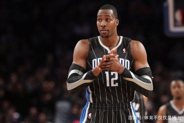 德怀特·霍华德是在哪一年获得NBA全明星扣篮大赛冠军的?