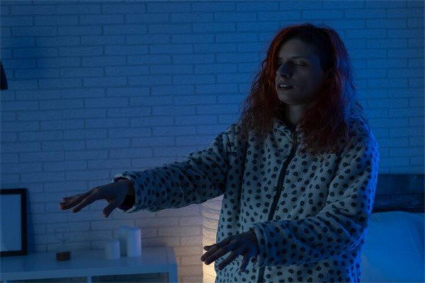 sleepwalk是什么意思