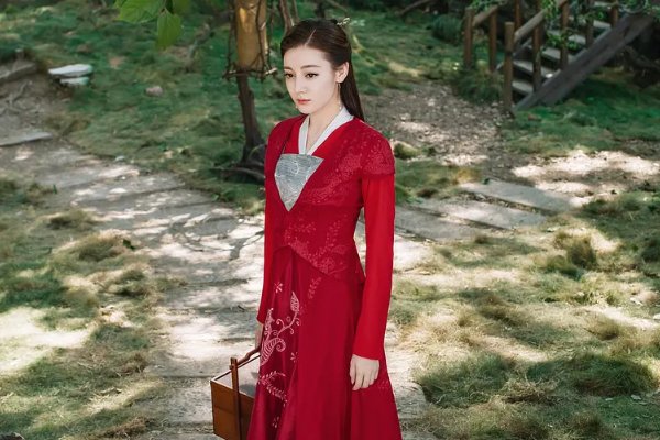 沉晔明明喜欢阿兰若,为何要表现的很厌恶?