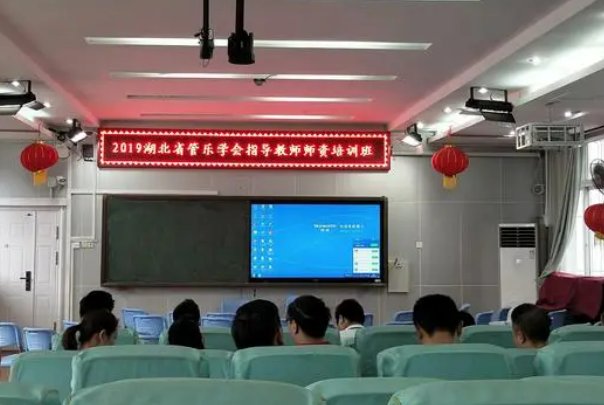 北大青鸟一般学费多少