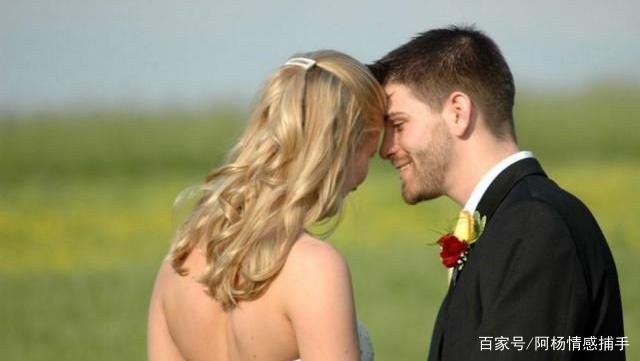 一对夫妻为了孩子，白天是夫妻，晚上却是邻居，这样的做法你怎么看？