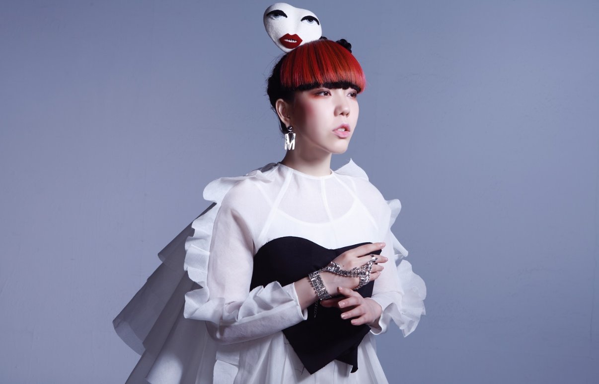 因《好声音》走红,跟庾澄庆传“师生恋”的她,如今怎样了?