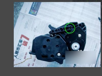 惠普原装硒鼓能不能加粉？