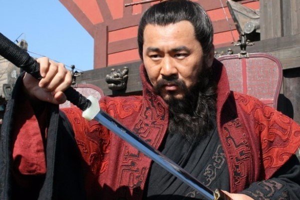 有心计有谋略,关羽的头颅为何直接吓傻了曹操?