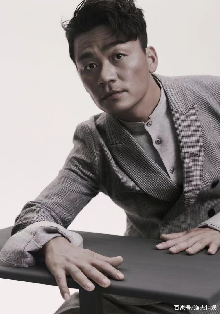 在节目中,王宝强给马蓉打电话,马蓉上气不接下气的说:我在忙呢!啥情况?