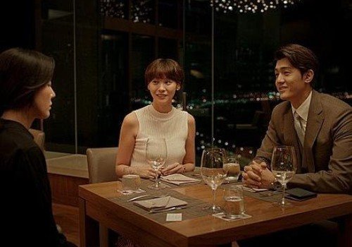 如何评价女教师？怎么看待剧中的这种现象？