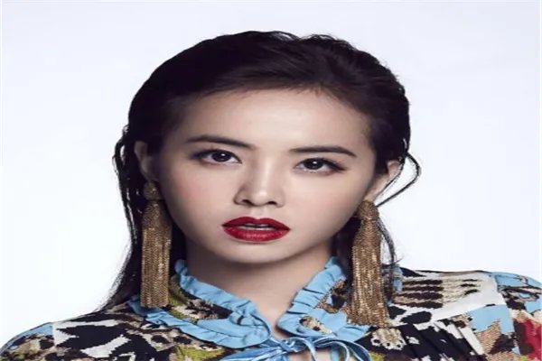 台湾十大女歌手排行榜：苏芮上榜，第一名副其实