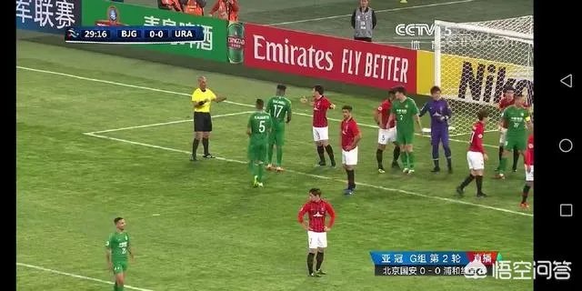 恒大和国安第2轮在亚冠赛场均遭争议判罚,李毅称:亚冠是不是该考虑启用VAR,你怎么看?