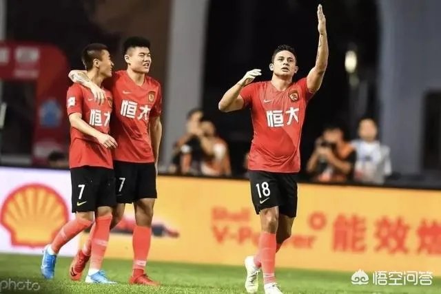 韦世豪长途奔袭助埃尔克森破门，球迷称这是来自未来国足锋线的配合，你怎么评价？