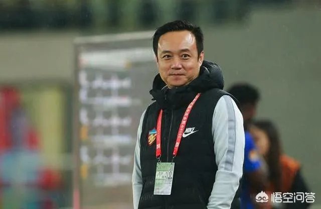 5轮联赛只取得一场胜利，赛后权健球迷，围堵球队大巴，怒喊球队领队滚蛋，你怎么看？