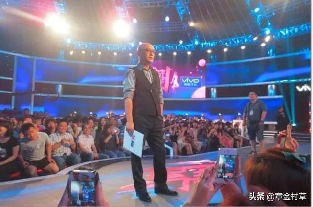 江苏卫视《非诚勿扰》节目里面相亲对象是不是全部是演员？