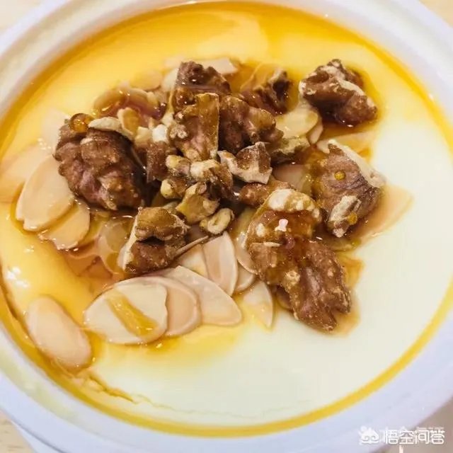 在所有甜品店里,满记甜品怎么样?