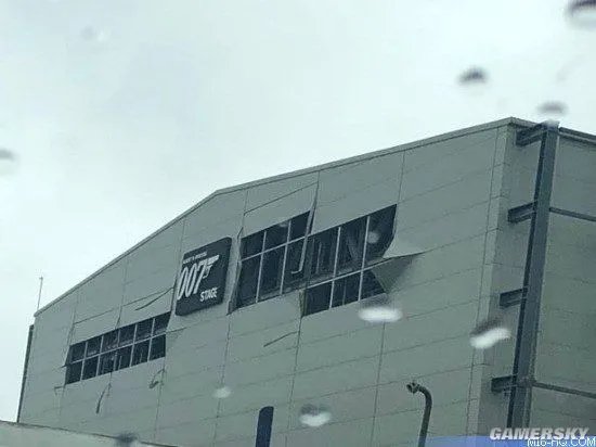 《007》片场发生爆炸!场景外部破坏 工作人员受伤