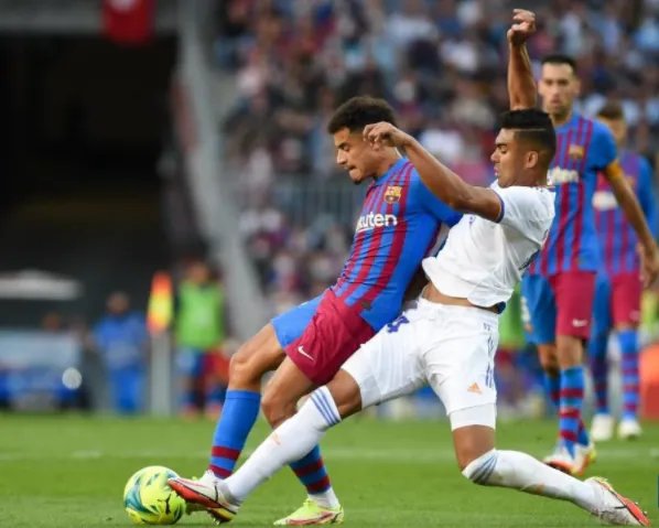 西甲第10轮皇马2-1击败巴萨，场上表现最佳的球员是谁？