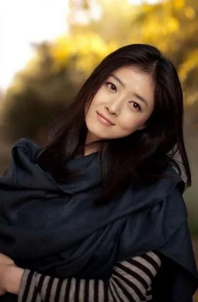 蒋欣和范冰冰不是一个人吗