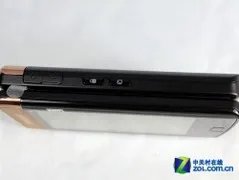 Bada双屏商务 三星W689今日报价4998元