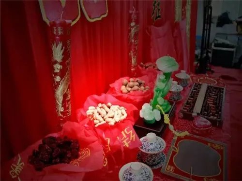 深圳婚礼都有哪些习俗 深圳婚俗里有哪些事不能做