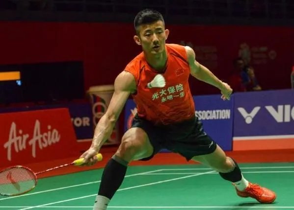 连救五赛点,谌龙惜败安赛龙,大马赛男单全军覆没。你怎么看?