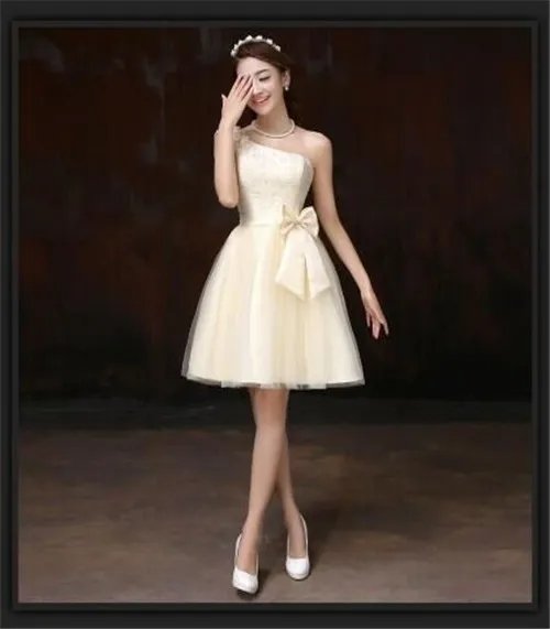 伴娘服小礼服款式怎么选 伴娘挑选小礼服的几个技巧