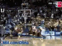 阿里纳斯绝杀爵士GIF图片