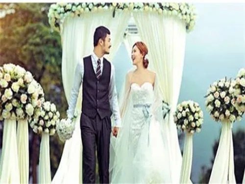 英文婚礼歌曲大全 适合婚礼上播放的英文歌曲