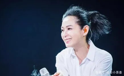 刘若英嫁给小10岁的富商钟小江后，现今俩人过得幸福吗？