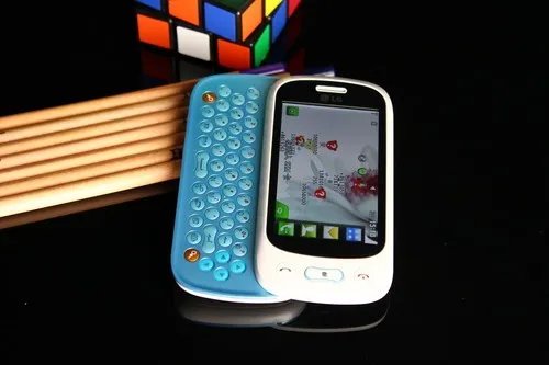 侧滑QWERTY全键盘 时尚LG GT350真机图赏