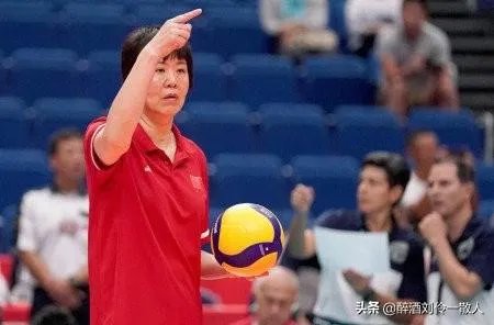 邓亚萍吐槽王仕鹏“倚老卖老”经常批评年轻运动员，你怎么看？