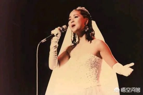 邓丽君为什么在那个年代那么红？