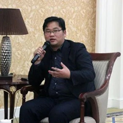 爆料主持人陈鲁豫前夫照片 两人离婚后竟然又复婚了