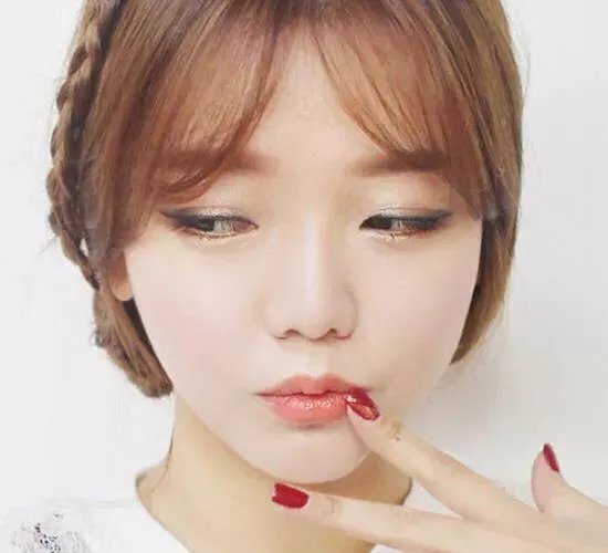 如何化韩式眼妆？