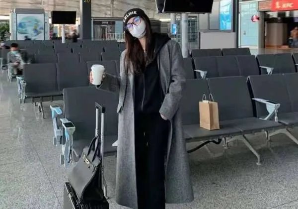 2021年余额仅剩半个月，上班族该怎么过？