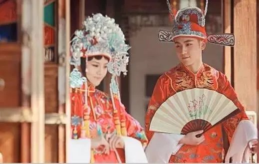 古装婚纱照图片大全 喜庆又浪漫