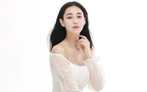 张馨予毕业于哪个大学？