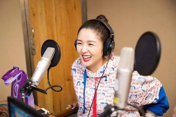 网友:你的口味不一样!释小龙新女友被曝光为何会引发网友这样的调侃？