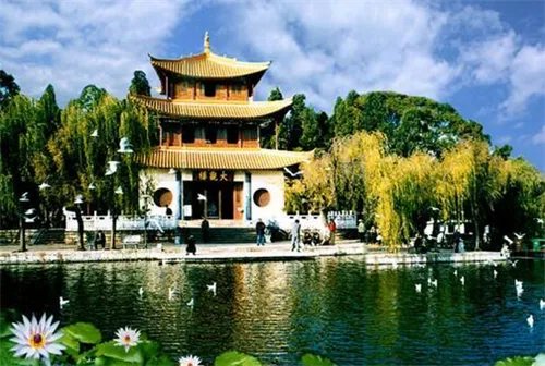 目前国内房价最新消息    2017年在哪儿买房最合适