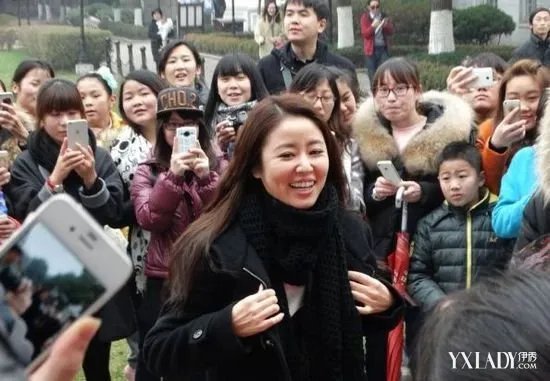 传林心如领证比李东学大好几岁（组图）