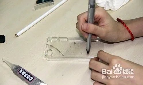 手机壳贴钻还能这样DIY 你不知道吧