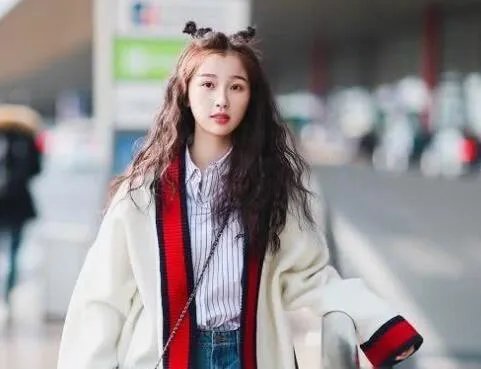 杨超越回应粉丝是怎么回事 杨超越回应粉丝说了什么